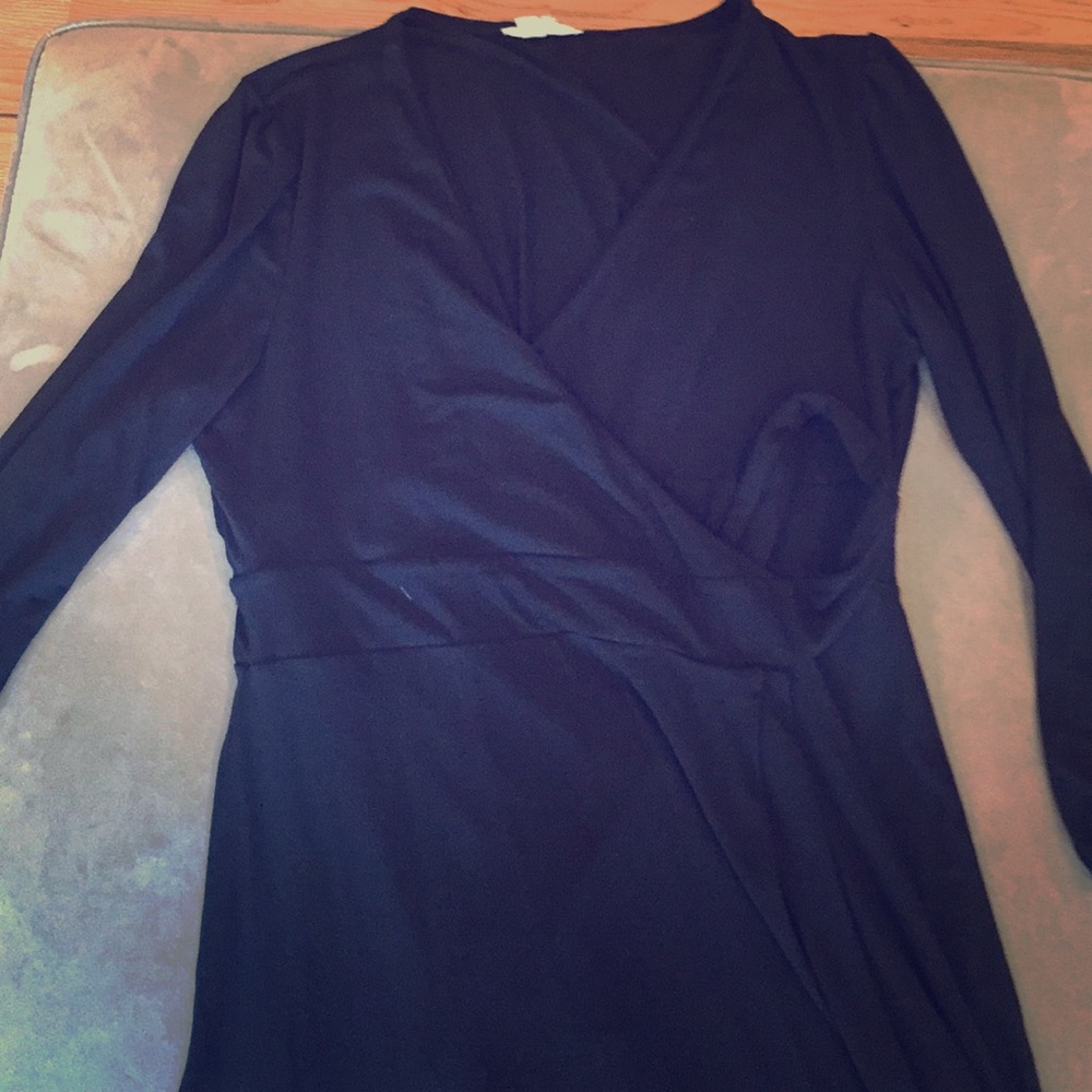 Ingrid and Isabel maternity wrap dress
